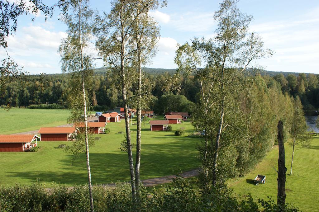 Villa Ratt O Roder Stugby & Konferens Djuras Exterior foto