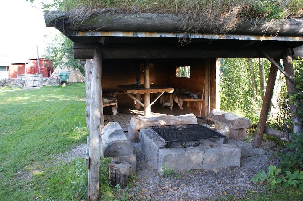 Villa Ratt O Roder Stugby & Konferens Djuras Exterior foto